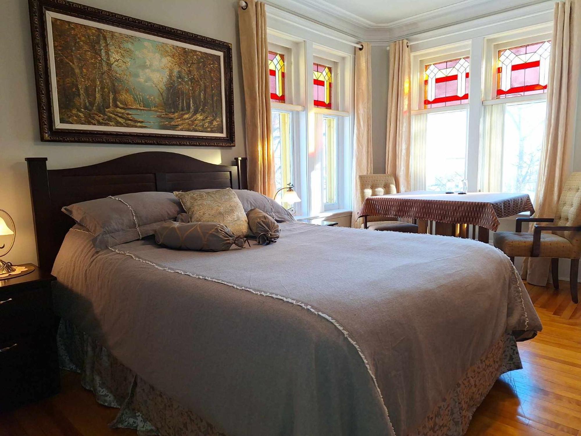 Le 100 St-Laurent Bed and Breakfast Louiseville Εξωτερικό φωτογραφία