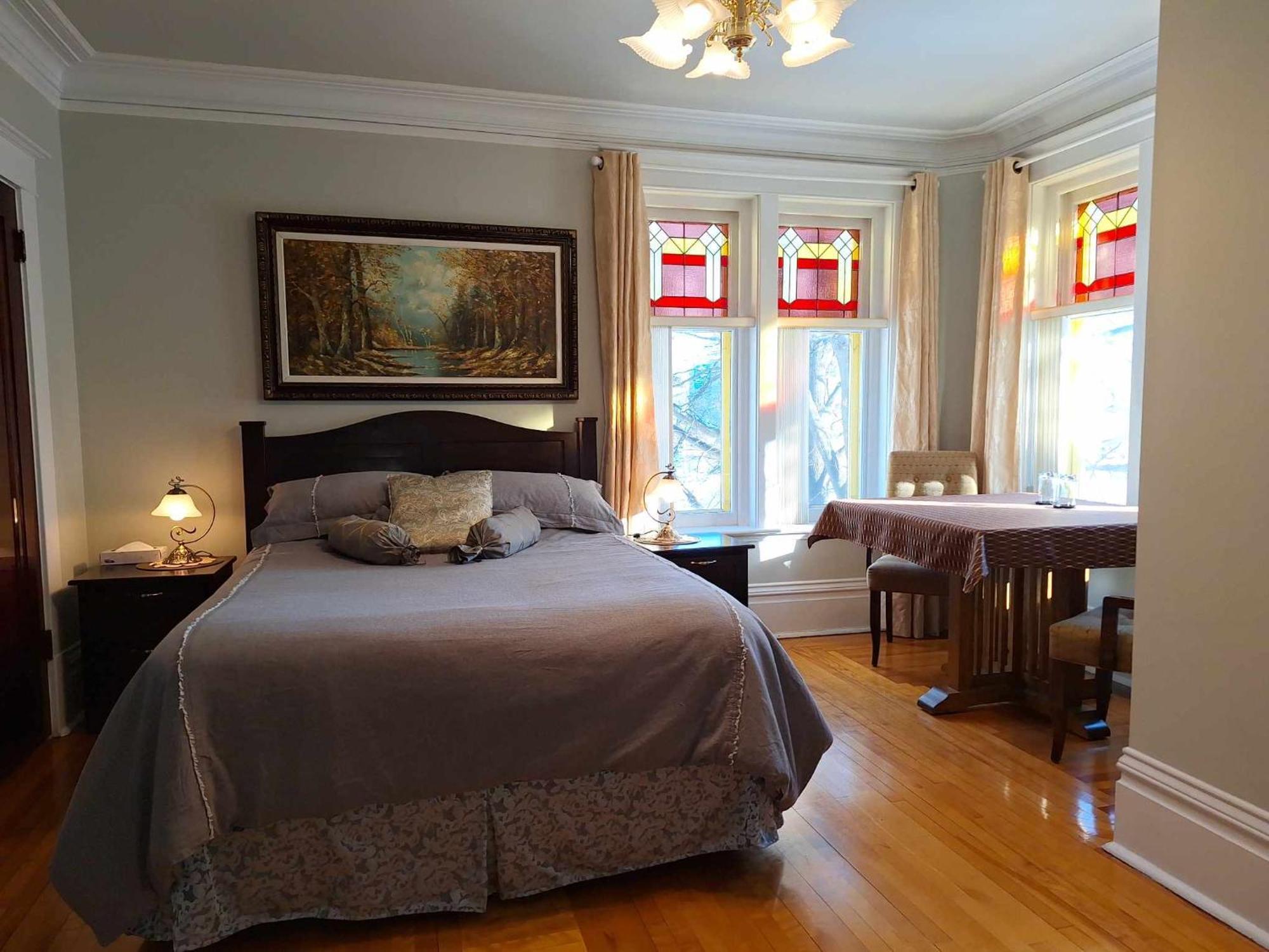 Le 100 St-Laurent Bed and Breakfast Louiseville Εξωτερικό φωτογραφία